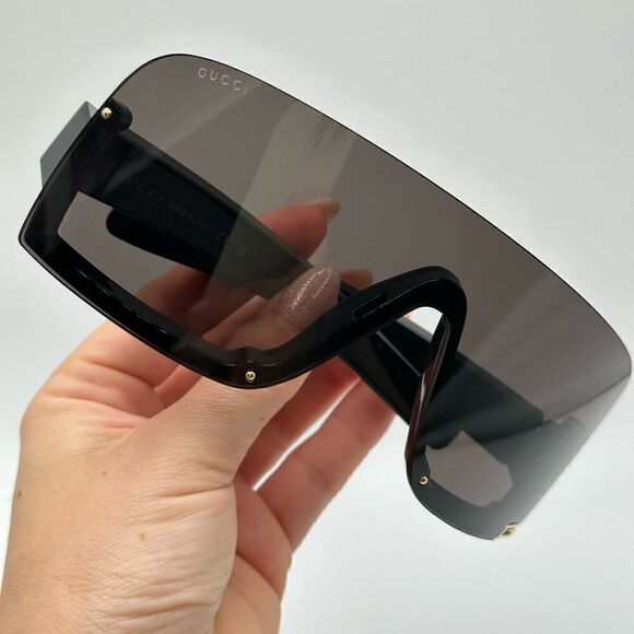 GUCCI Sunglasses GG1637S 003 Black/Grey Unisex Shield NEW